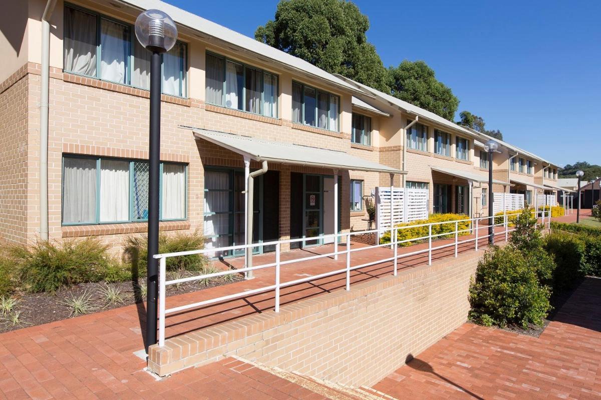 Western Sydney University Village - Campbelltown Exterior photo